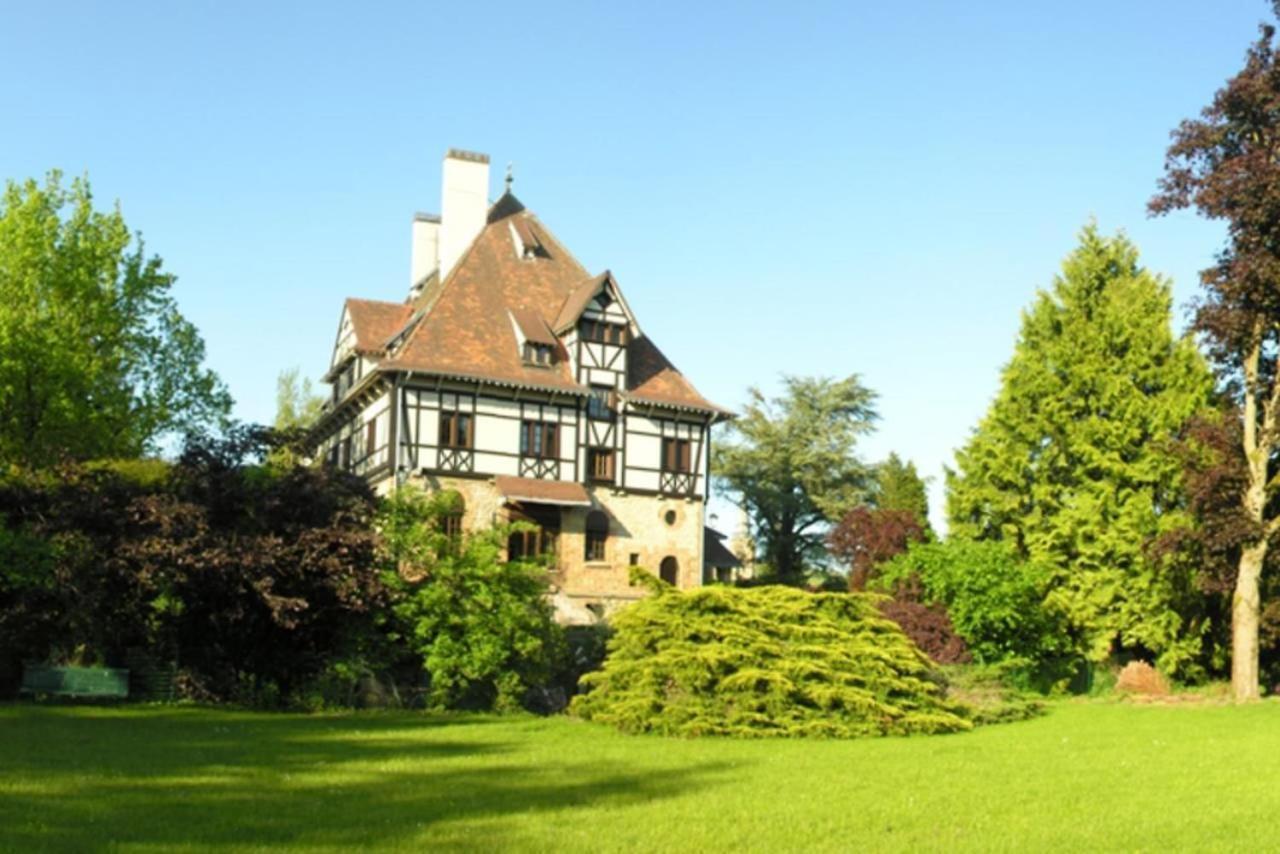 Manoir De La Graviere Bed & Breakfast Mouzon  Exterior photo