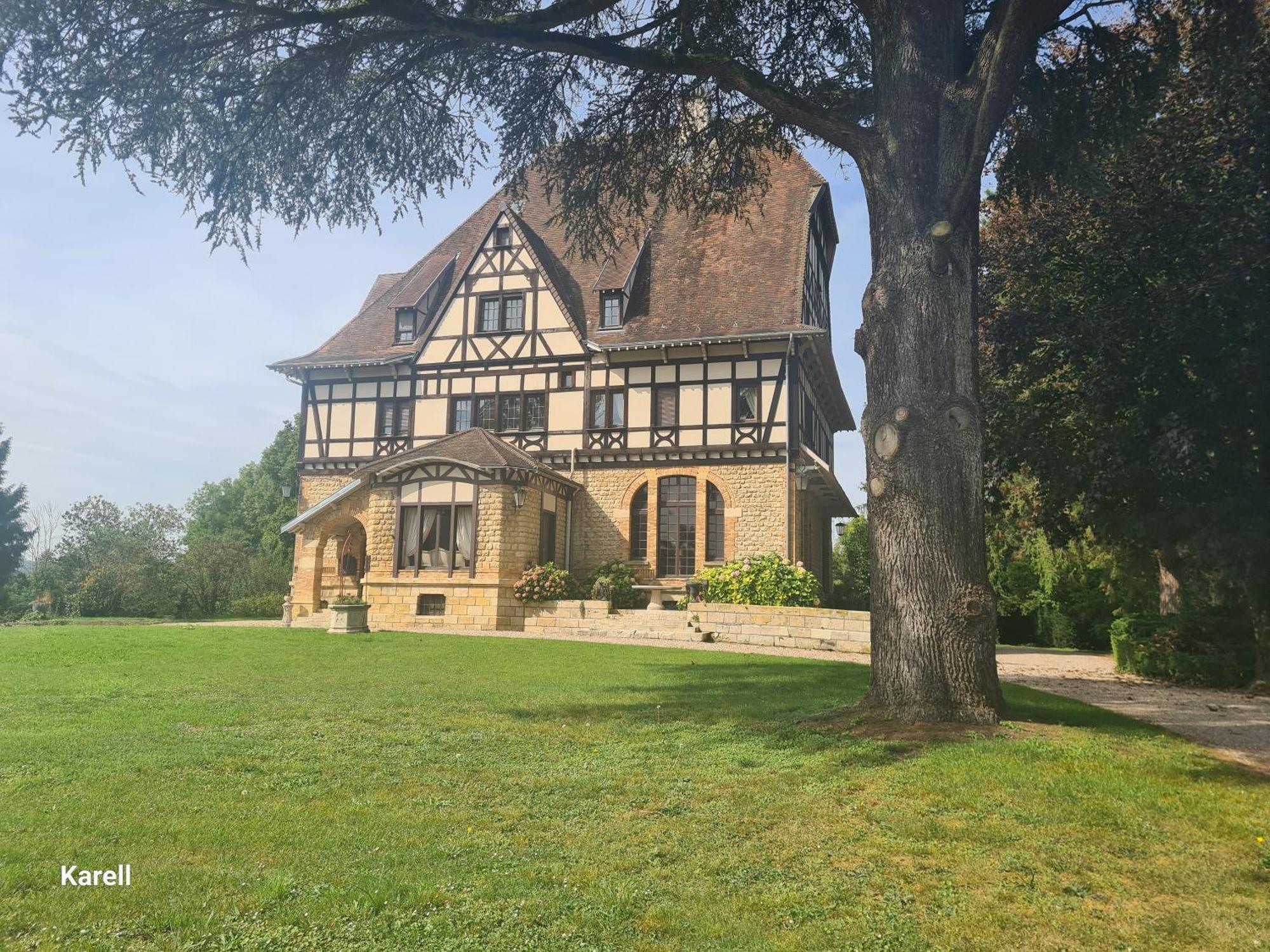 Manoir De La Graviere Bed & Breakfast Mouzon  Exterior photo